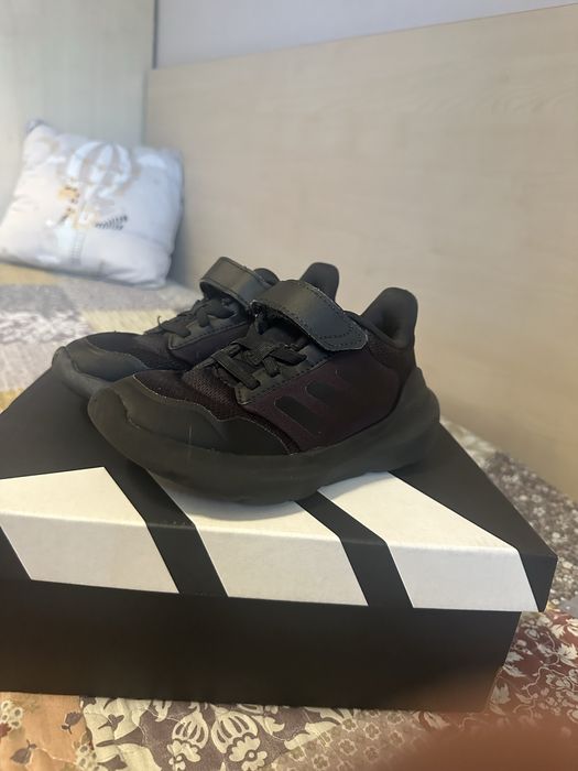 Детски adidas маратонки
