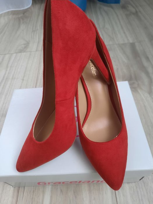 Pantofi stileto marimea 36