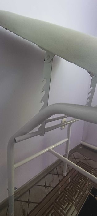 Продам кушетку в отличном состоянии