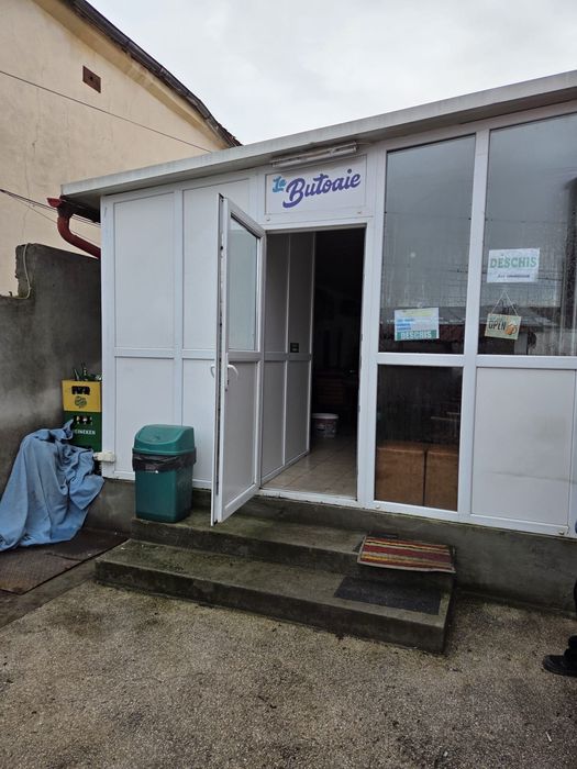 Vand sau inchiriez afacere la cheie