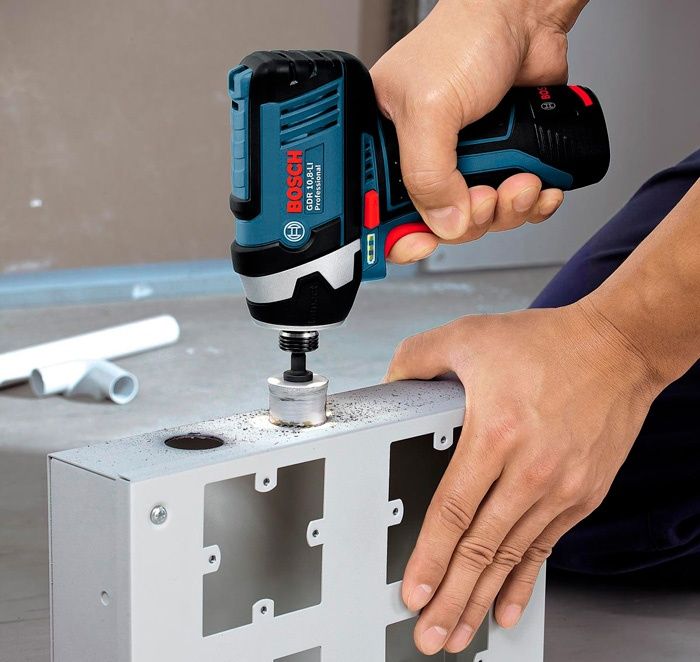 Гайковёрт ударный аккумуляторный BOSCH GDR 12V-105 Professional