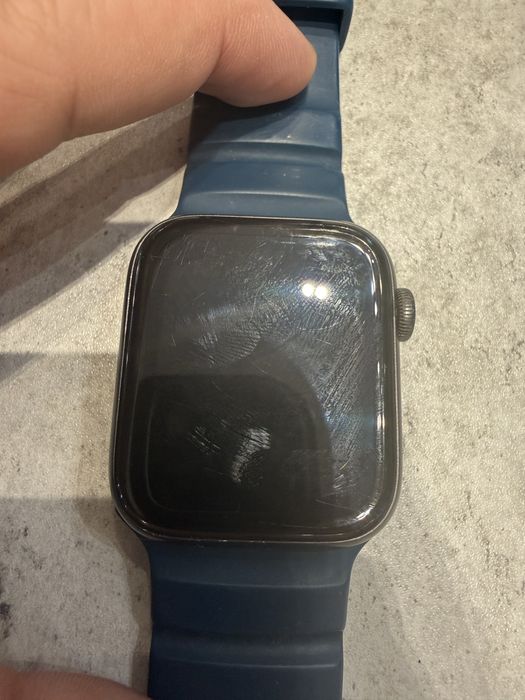 Продаю Apple Watch series 5(44mm)