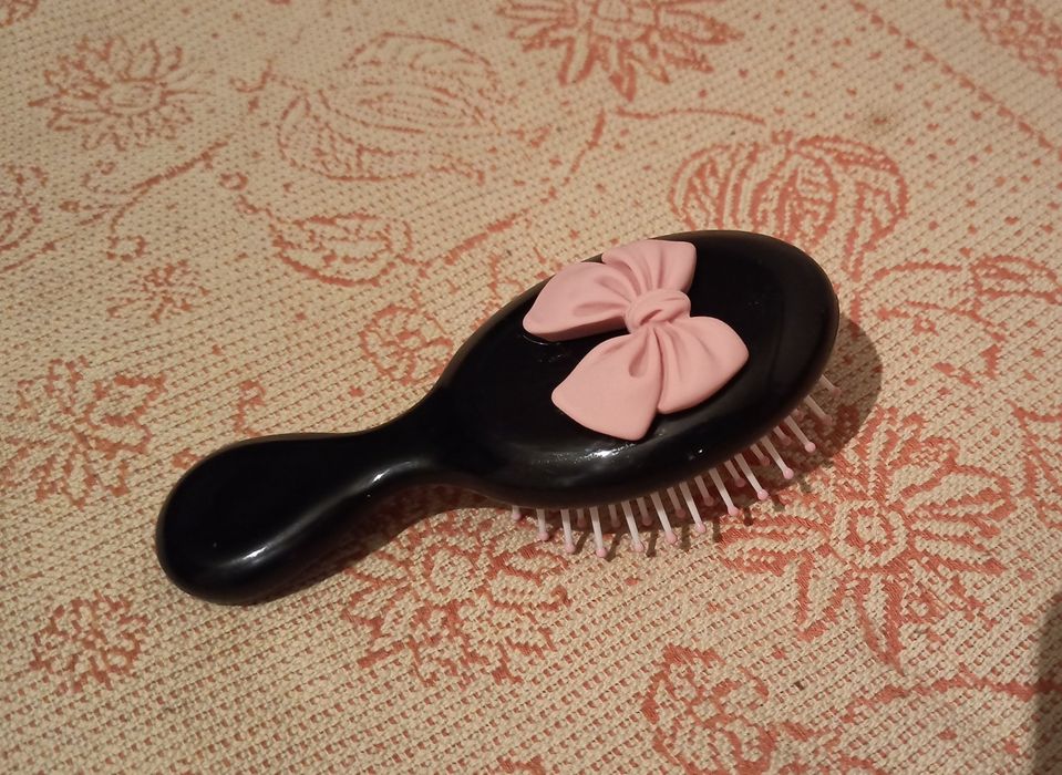 Продам антистатическую расческу