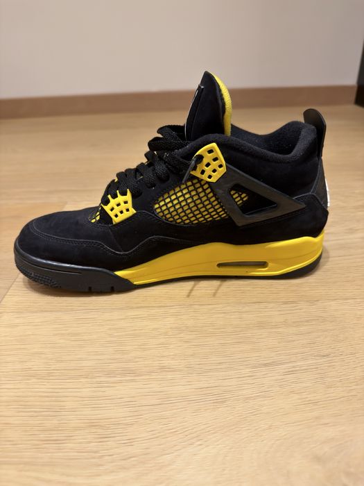Jordan 4 yellow thunder