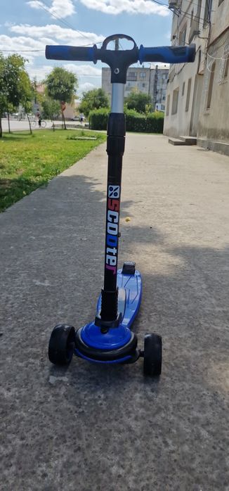 Vând Trotineta pentru Copii
