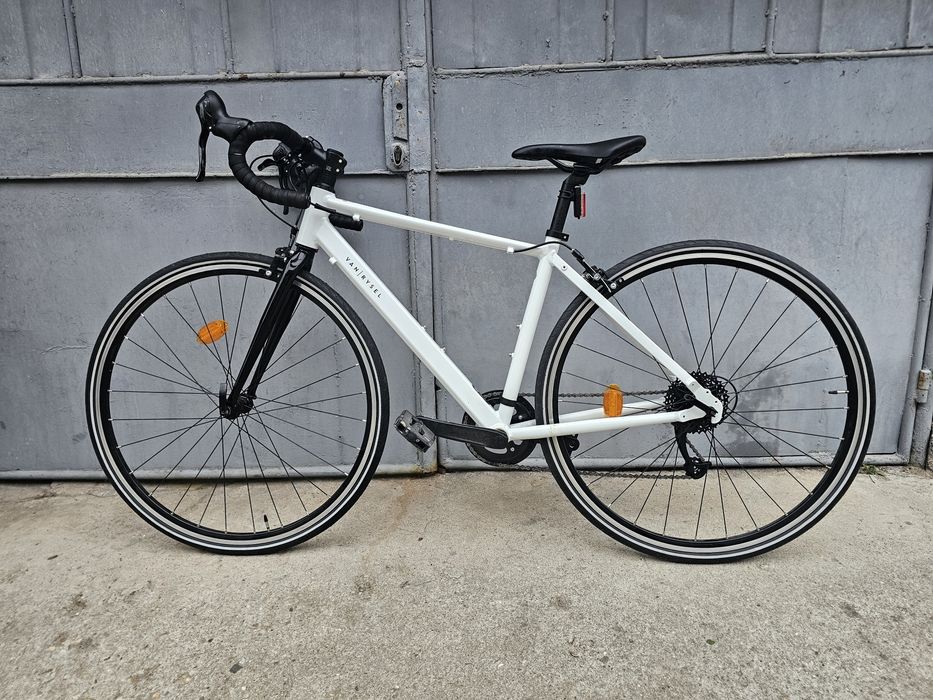 НОВ! Шосеен велосипед EDR EASY VAN RYSEL