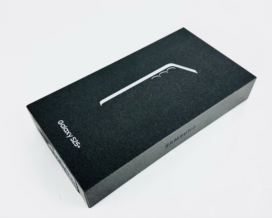 НОВ! Samsung Galaxy S25 Plus 5G 256GB 12RAM Navy / Silver Гаранция!