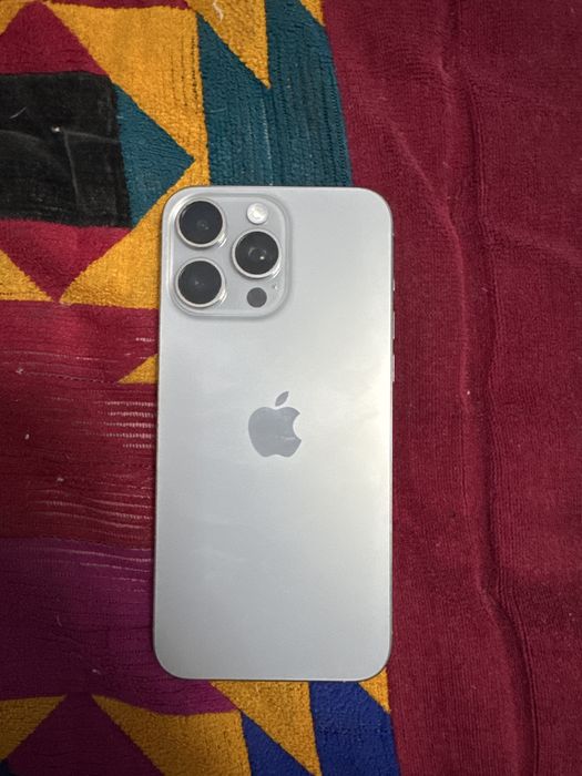 IPHONE 15 PRO MAKS с каропкой