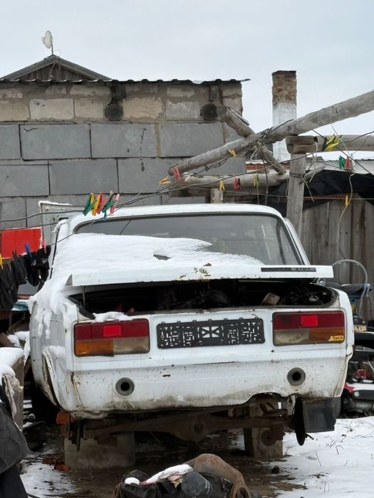 Продам по запчестям  ваз 2107,2104