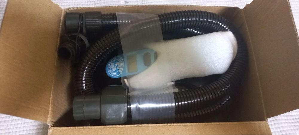 Продается насос 12 вольт,для лодок