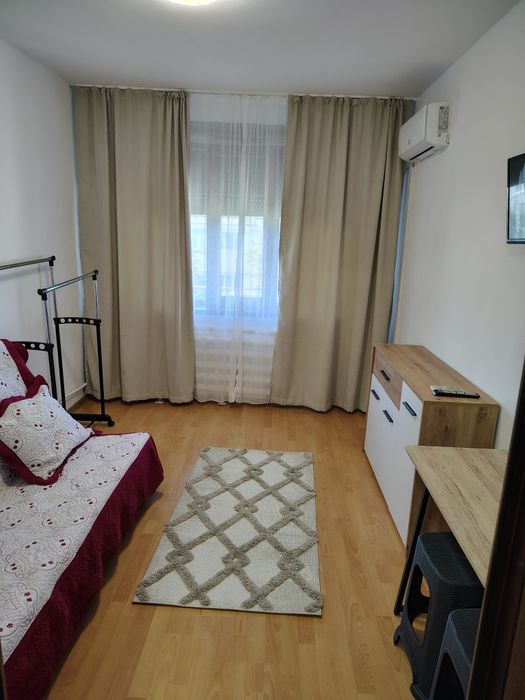 Închiriez garsonieră zona Cet
