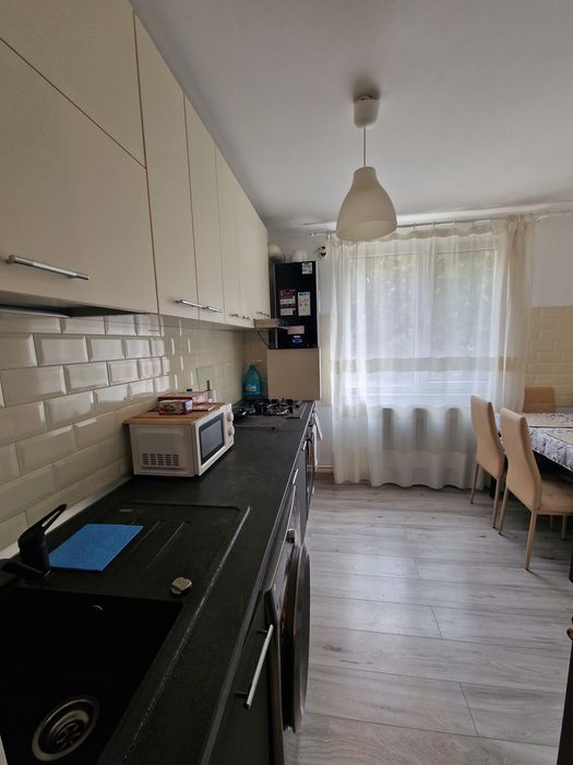 Vand apartament 3 camere - Negru Voda