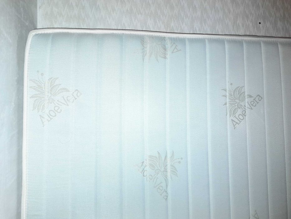 Матраци различни