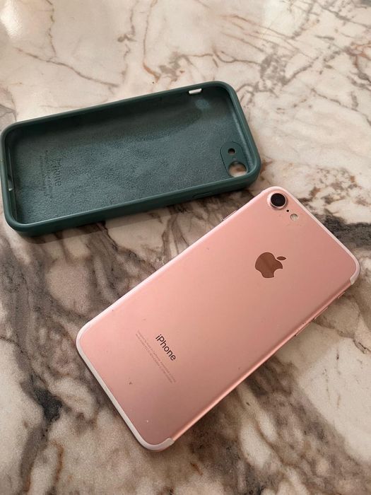 iPhone 7 розовый два телефона