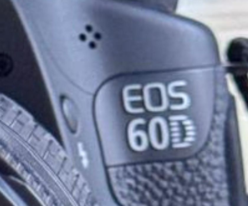 Canon EOS 60 D почти новый
