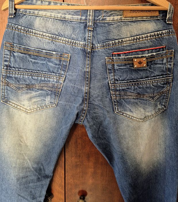 Продавам оригинални дънки DSQUARED2