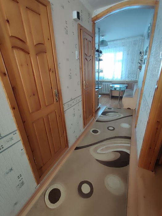 Продается 4-комн (9-37, 3 эт)