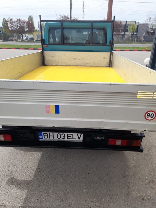 Ford Tranzit an 2003