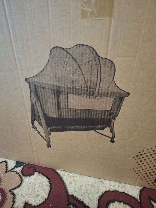 Детская кроватка