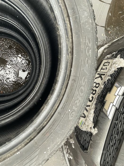 goodyear 235/50/19