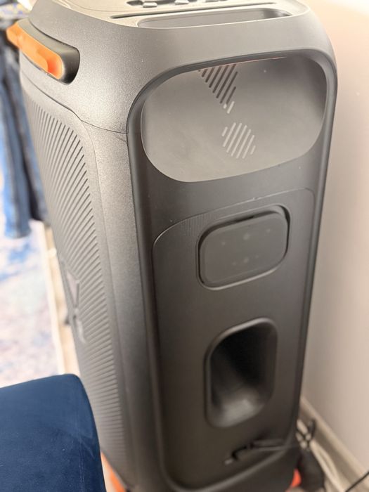 JBL Partybox 710  800w