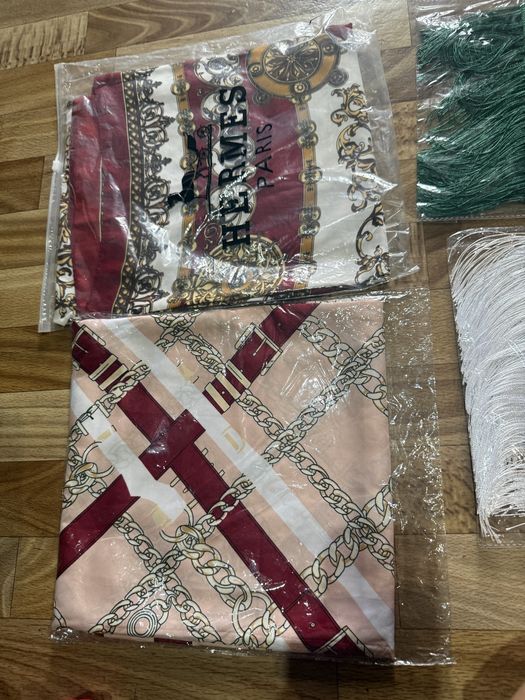 Платки шарфы новые в упаковках