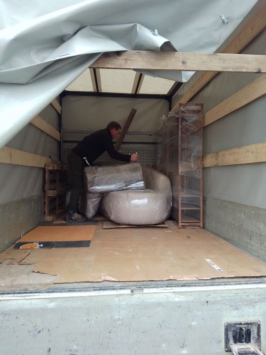 Transport marfa mutari și debarasari