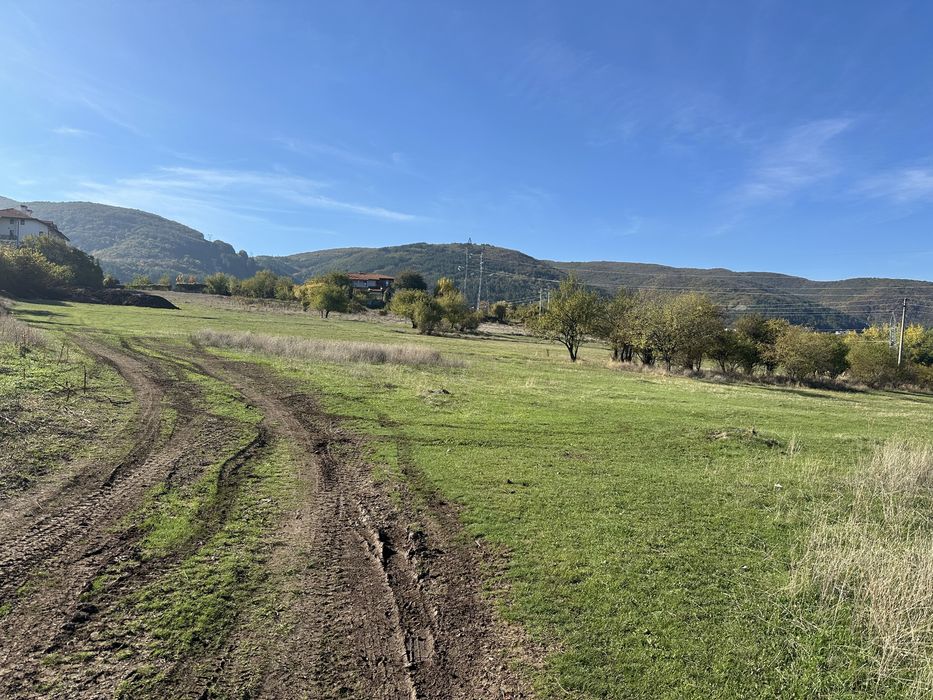 Продава се Парцел в с. Лозен, Област София-град - 1259 кв.м за 21 €/кв.м - Снимка #2