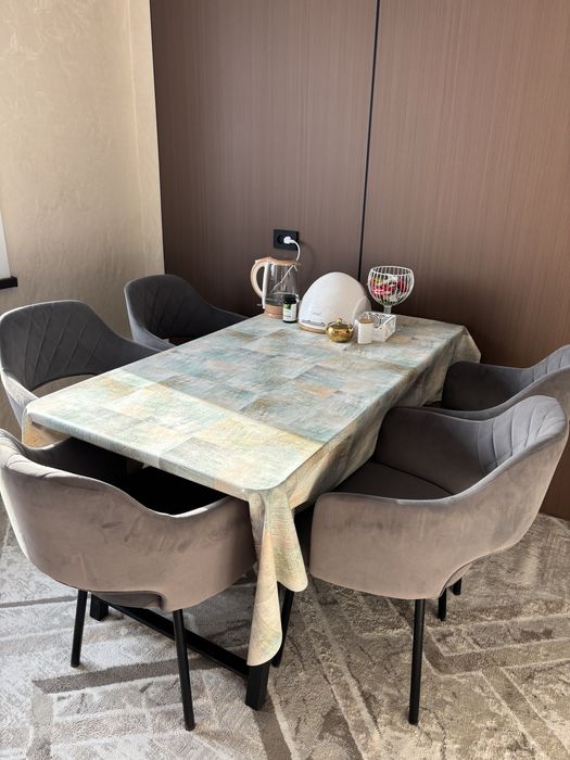 Продам стол со стульями