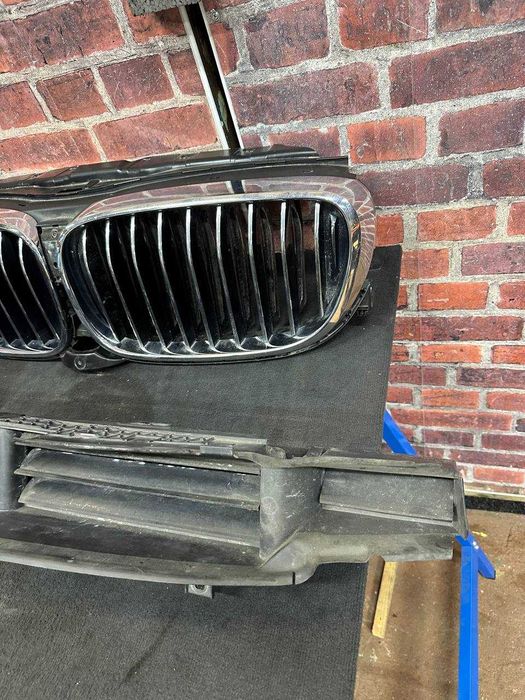 Set grila activă BMW SERIA 7 G11