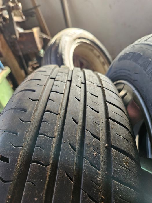 Jante+anvelope r15 Dacia Logan