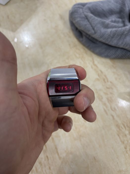 Продам часы Электроника-1