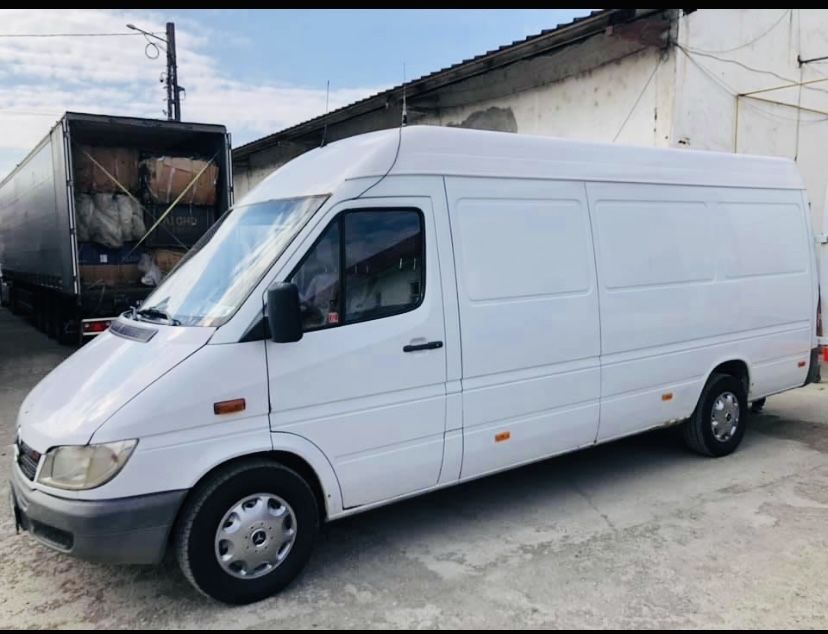 Transport Marfa Mutari Mobila Cu Personal