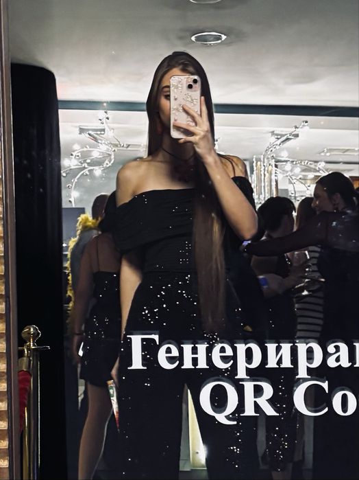 Бляскаво боди от Sinsay.