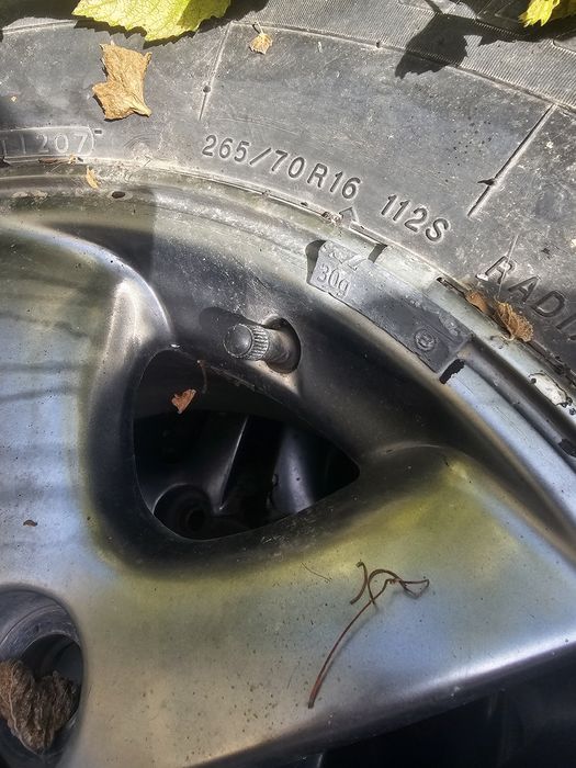 Продам диске с колёсами от Lexus