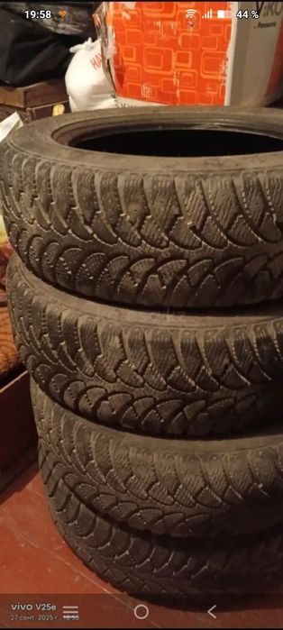 Продам покрышки зимние