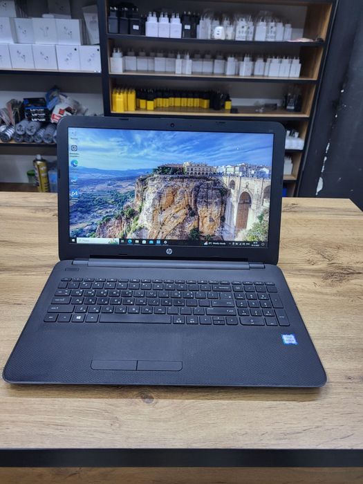 HP noutbuk sotiladi Core i5