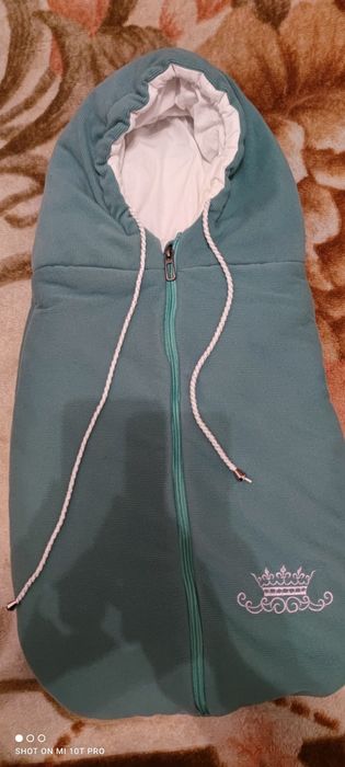 Продаю детский комбинезон