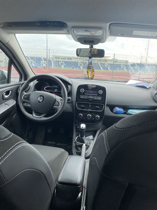 Renault Clio  – ca nou – benzină