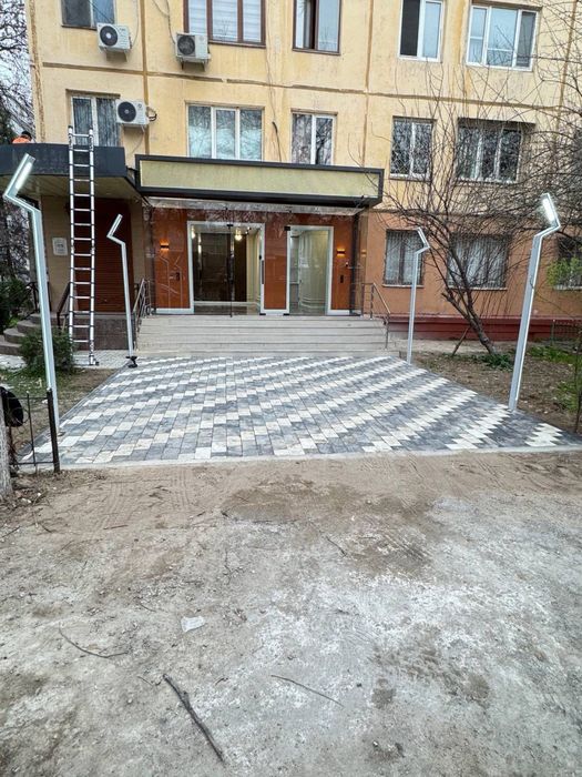Чилонзор-6 евро нежилое помещение 41кв.м первая линия с арендатором
