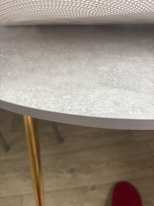 Стол на кухню круглый