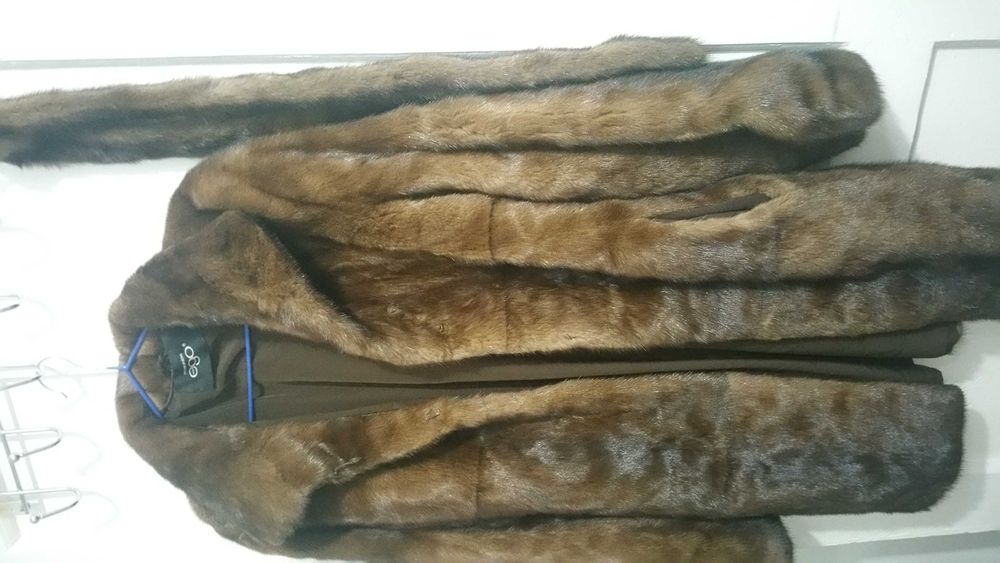 Шуба норковая ( Made in Italy). Была куплена в Европе.