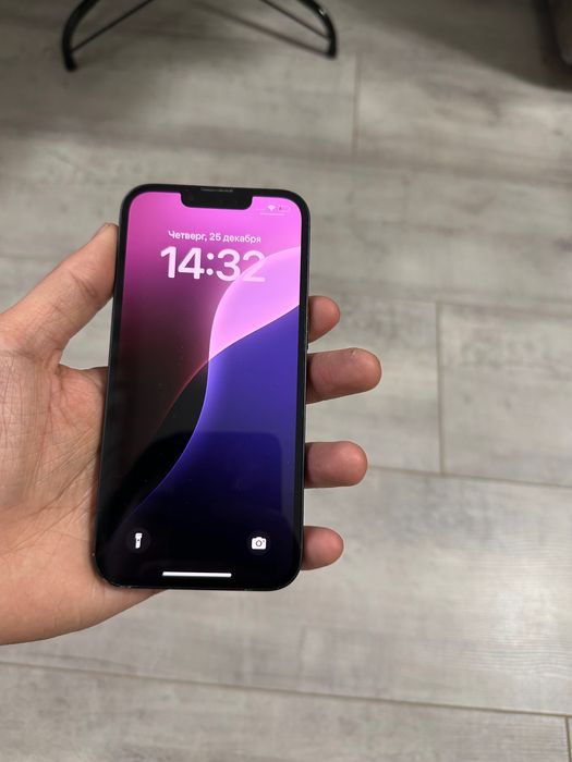 Продам iPhone 13 айфон 13