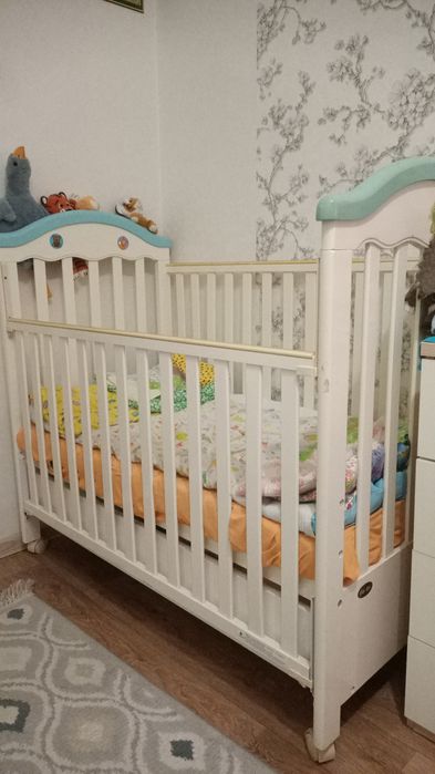 Продам кровать детскую