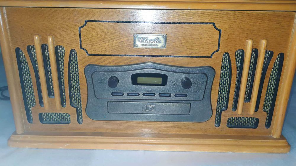 Ретро Грамофон,Касета,СД 3 в едно в отлично състояние от чужбина