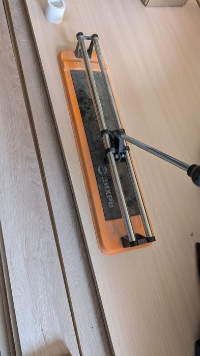 Плиткорез Зубр б/у