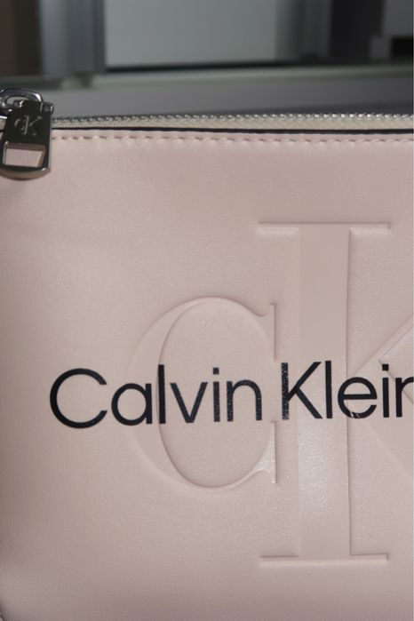 Чанта Calvin Klein