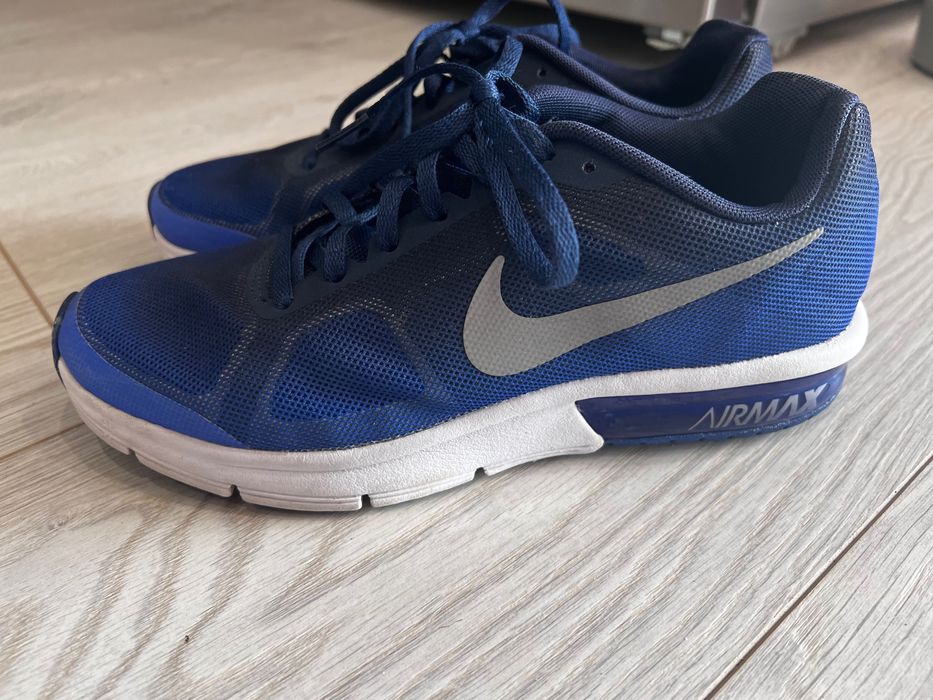 Маратонки Nike air max