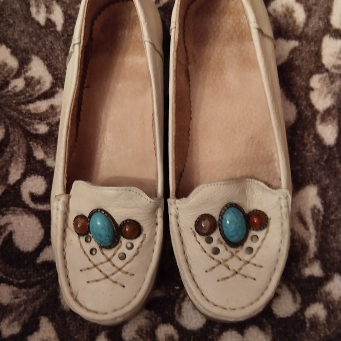 Продам женские лоферы