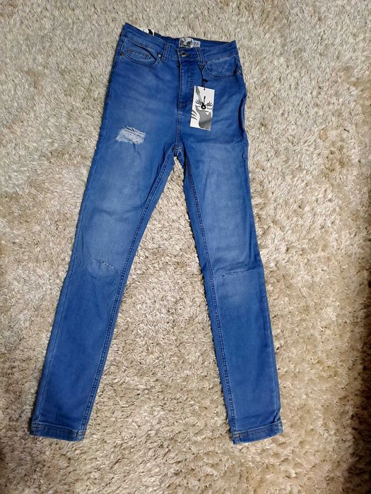 Дънки, няколко модела